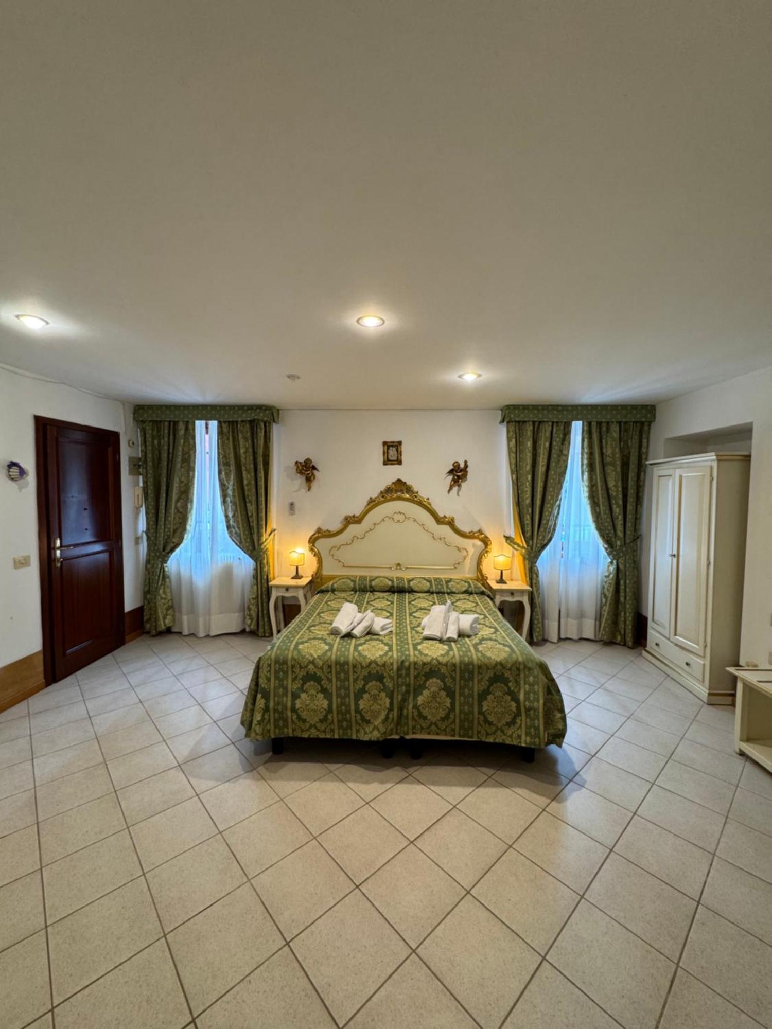 Ca' De Le Capuzine Guest house