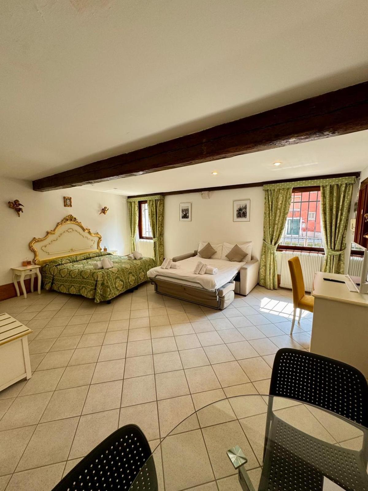 Ca' De Le Capuzine Guest house Venice